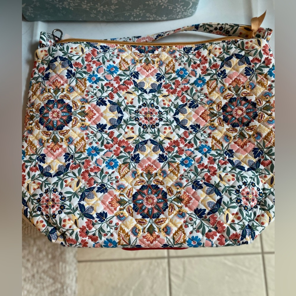 Vera Bradley Oversized Hobo Shoulder Bag in “Enchanted Mandala“ NWT  STUNNING